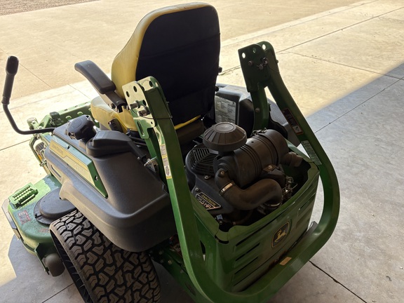 2024 John Deere Z930R - Photo5