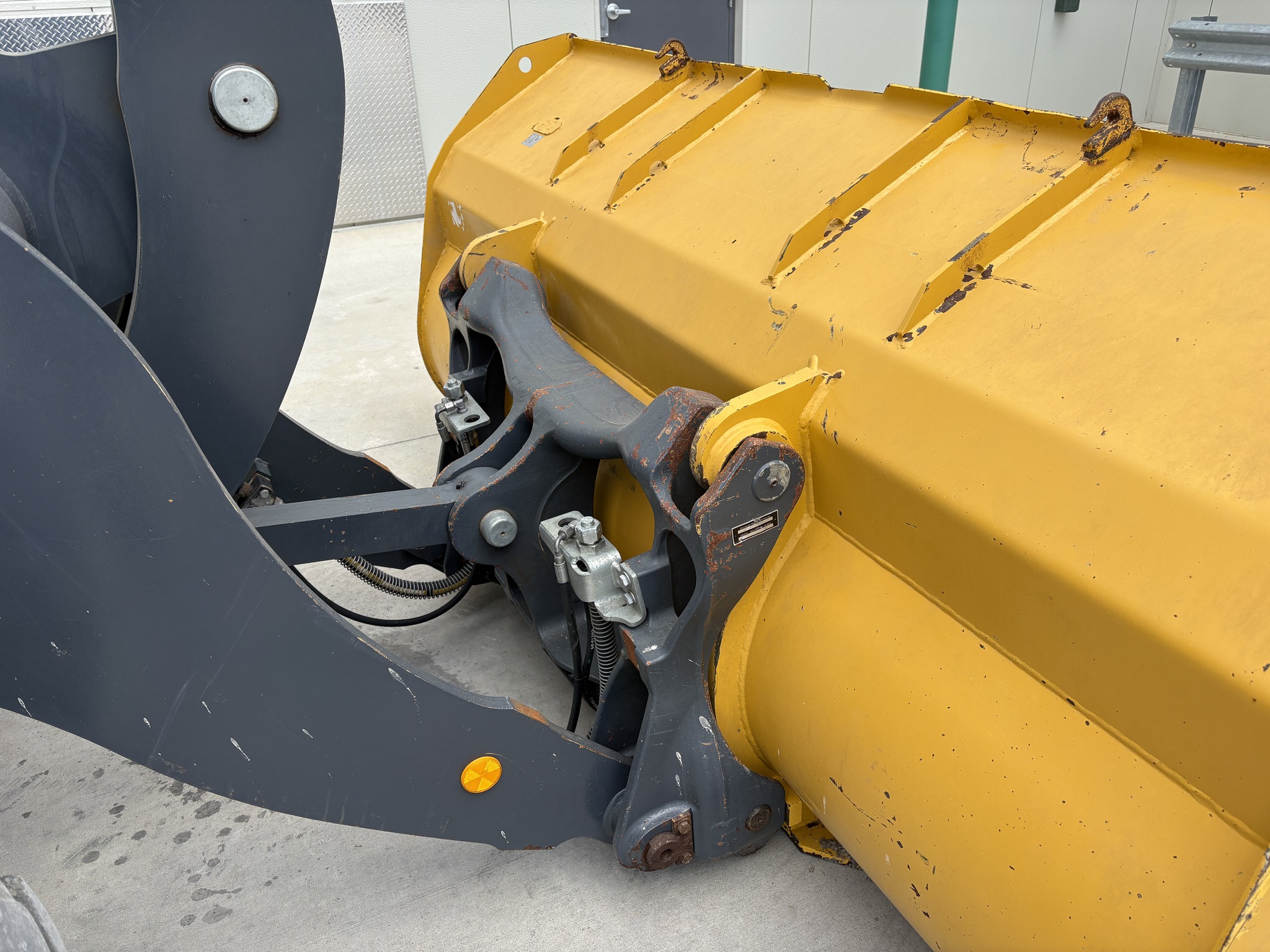 Used 2020 John Deere 344L Wheel Loaders at Koenig Equipment in Urbana, OH - PhotoXL8