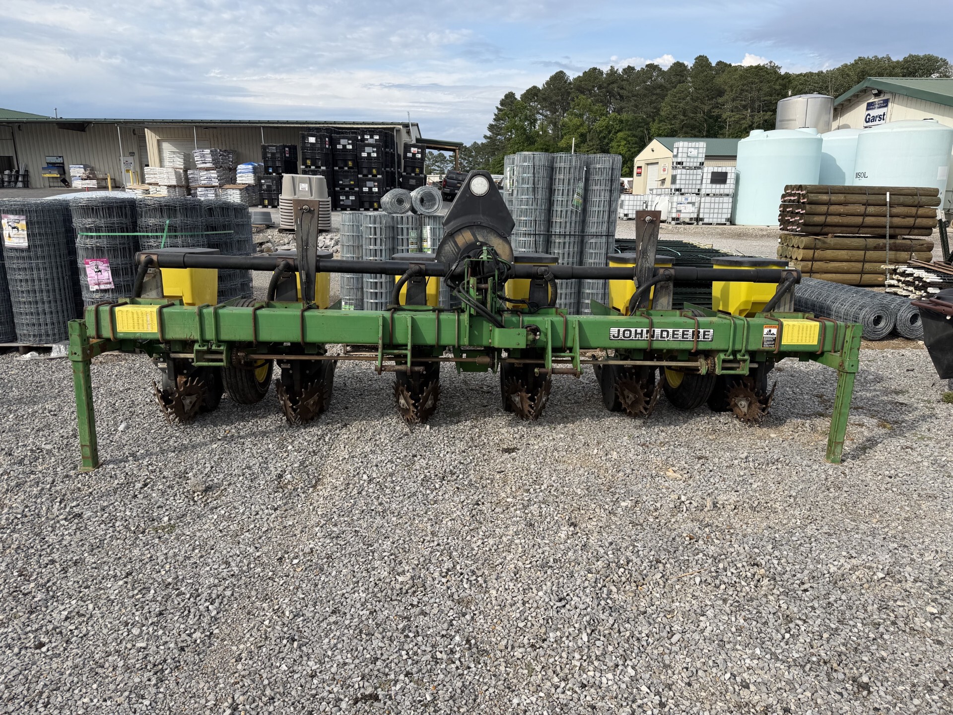 1999 John Deere 1700