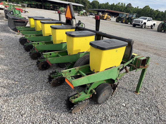 1999 John Deere 1700