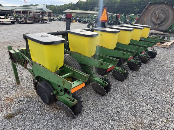 1999 John Deere 1700