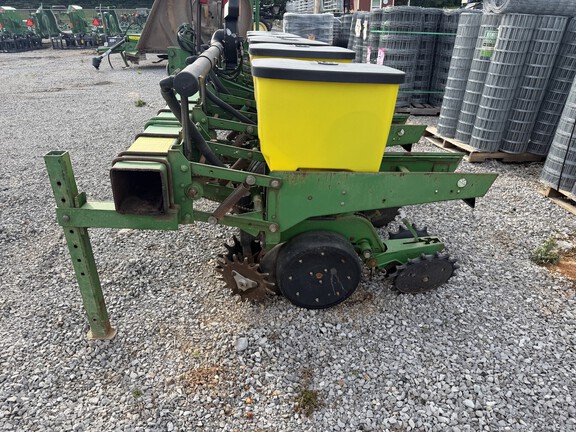 1999 John Deere 1700