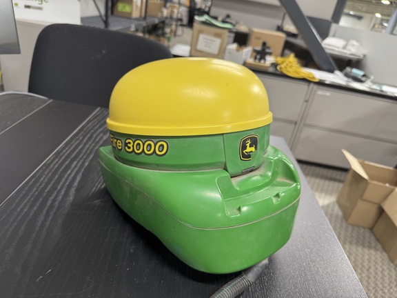 Used 2013 John Deere Starfire 3000 Precision Ag at Horizon Ag & Turf in Edmonton West, AB - Photo3