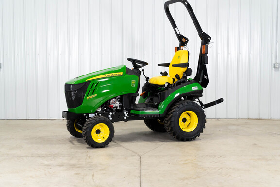 New In-Stock 2025 John Deere 1025R Compact Utility Tractors at Koenig Equipment in Amelia, OH - Photo1