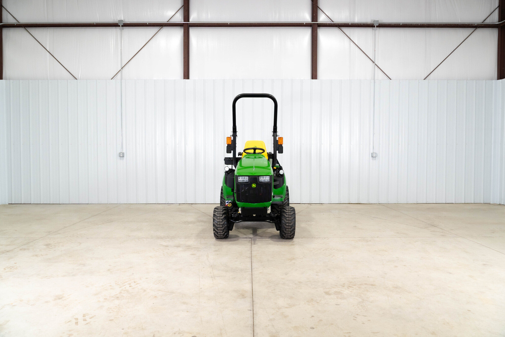 New In-Stock 2025 John Deere 1025R Compact Utility Tractors at Koenig Equipment in Amelia, OH - PhotoXL3