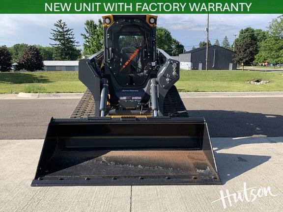 Photo of 2025 John Deere 331 P