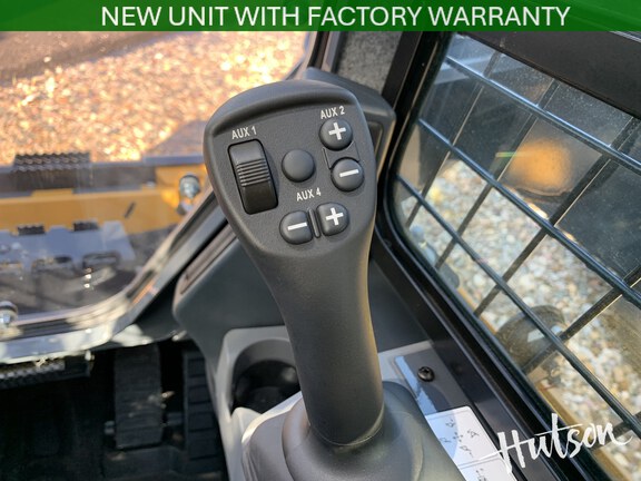 Photo of 2025 John Deere 331 P