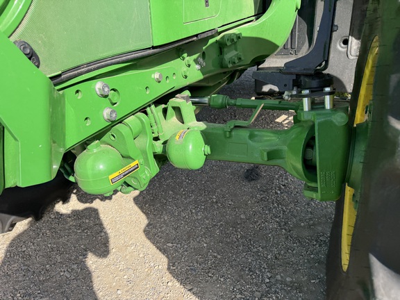 2025 John Deere 6R 155 - Photo11