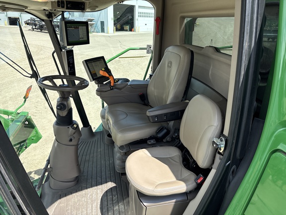 Used 2019 John Deere S780 Combines at Horizon Ag & Turf in Lloydminster, AB - Photo19
