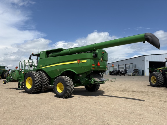 Used 2019 John Deere S780 Combines at Horizon Ag & Turf in Lloydminster, AB - Photo8