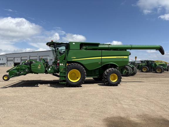 Used 2019 John Deere S780 Combines at Horizon Ag & Turf in Lloydminster, AB - Photo4