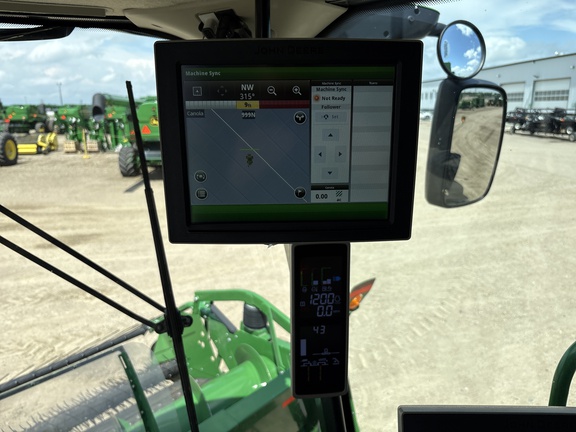 Used 2019 John Deere S780 Combines at Horizon Ag & Turf in Lloydminster, AB - Photo21