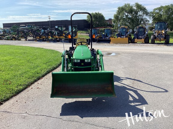 Photo of 2018 John Deere 1025R