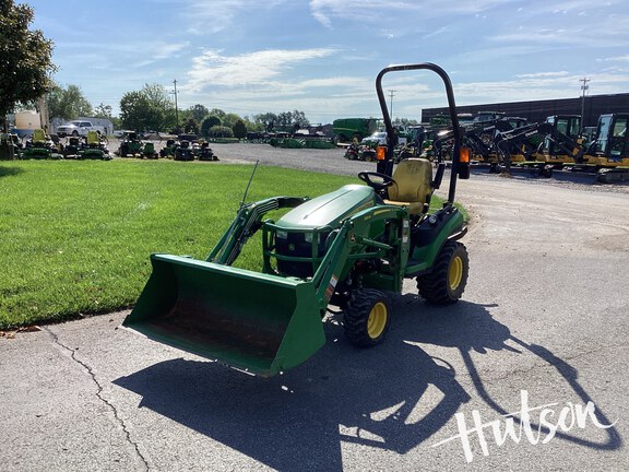 Photo of 2018 John Deere 1025R