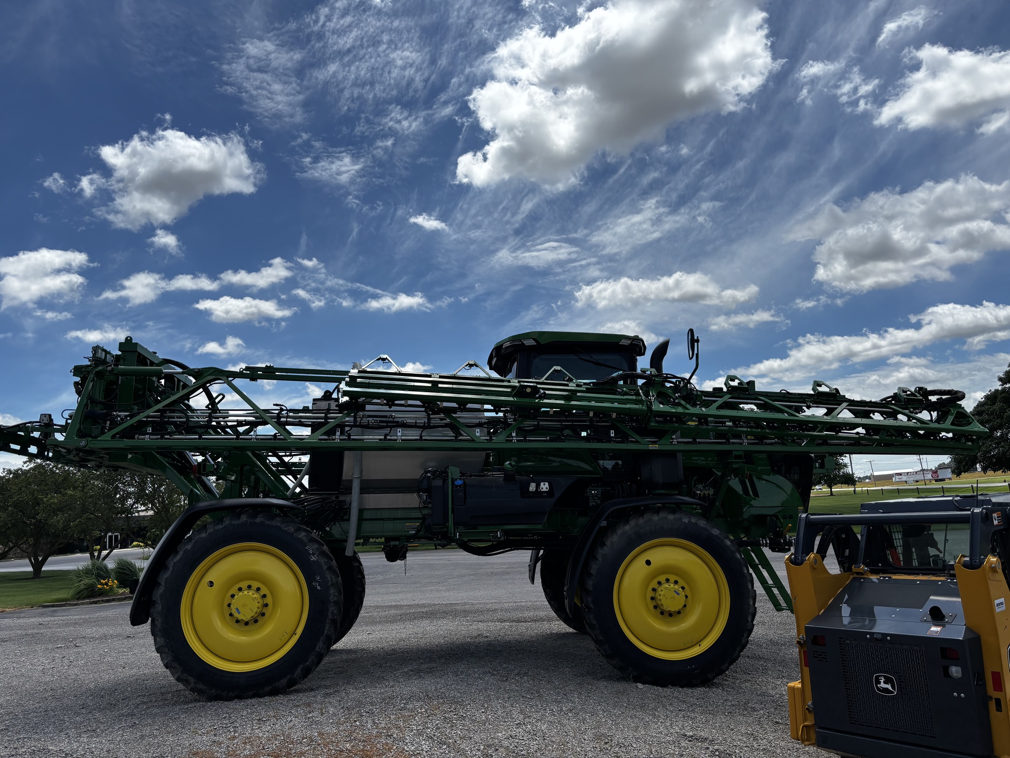 New In-Stock 2025 John Deere 410R Self Propelled Sprayers at Koenig Equipment in Anna, OH - PhotoXL3