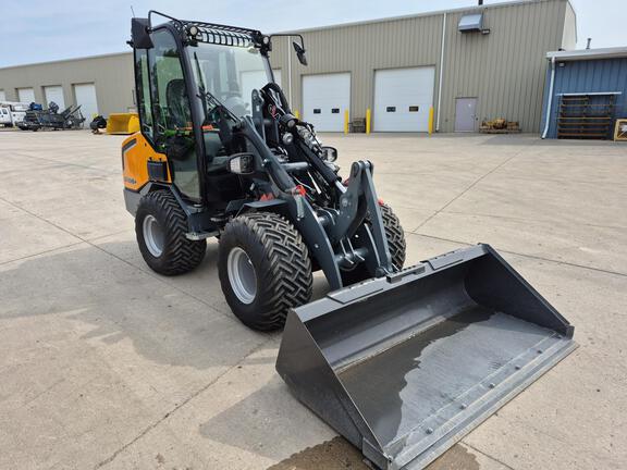 Photo of a 2025 Giant G2700