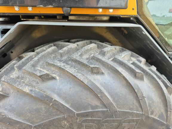 2025 Giant G2700