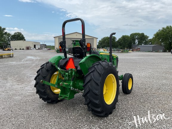 Photo of 2022 John Deere 5055E