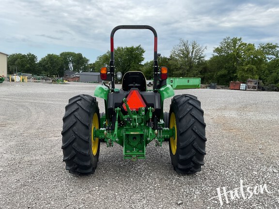 Photo of 2022 John Deere 5055E