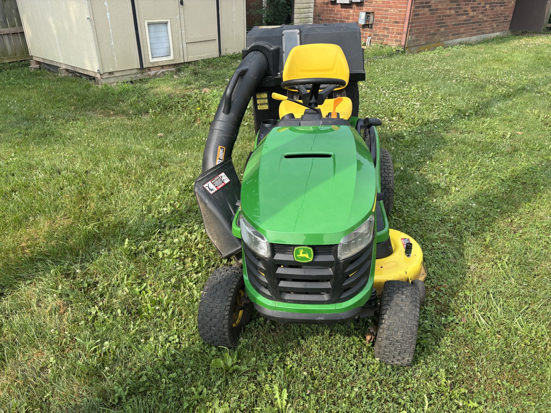 Used 2021 John Deere s110 Lawn & Garden Tractors at Koenig Equipment in Germantown, OH - PhotoXL4