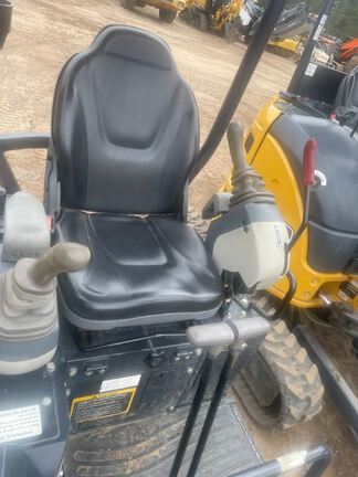 2023 John Deere 17G