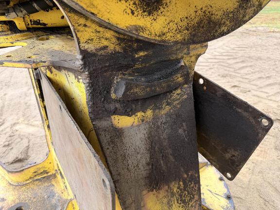 2023 John Deere 853M