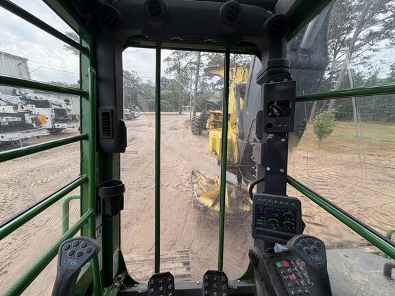 2023 John Deere 853M