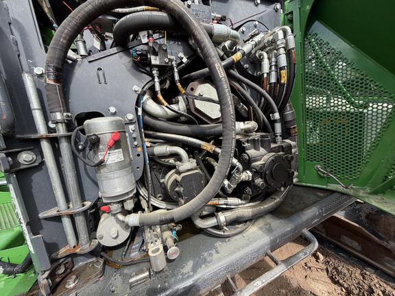 2023 John Deere 853M