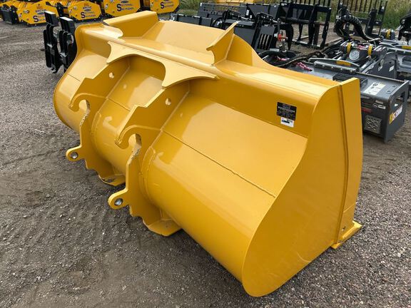 2025 John Deere 544P
