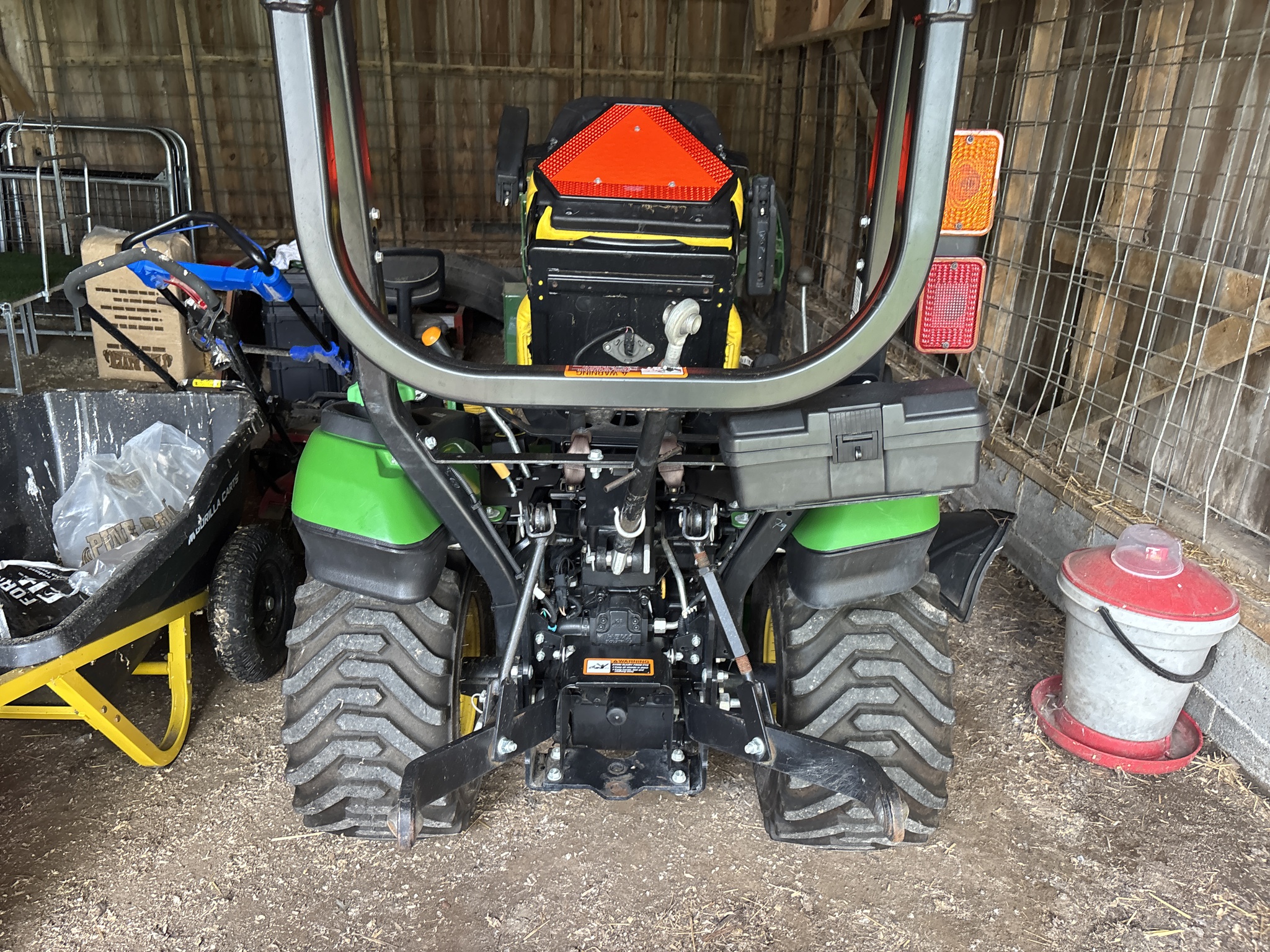Used 2016 John Deere 1025R Compact Utility Tractors at Koenig Equipment in Anna, OH - PhotoXL5