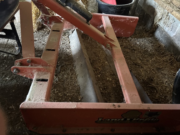 Used 2016 John Deere 1025R Compact Utility Tractors at Koenig Equipment in Anna, OH - Photo8