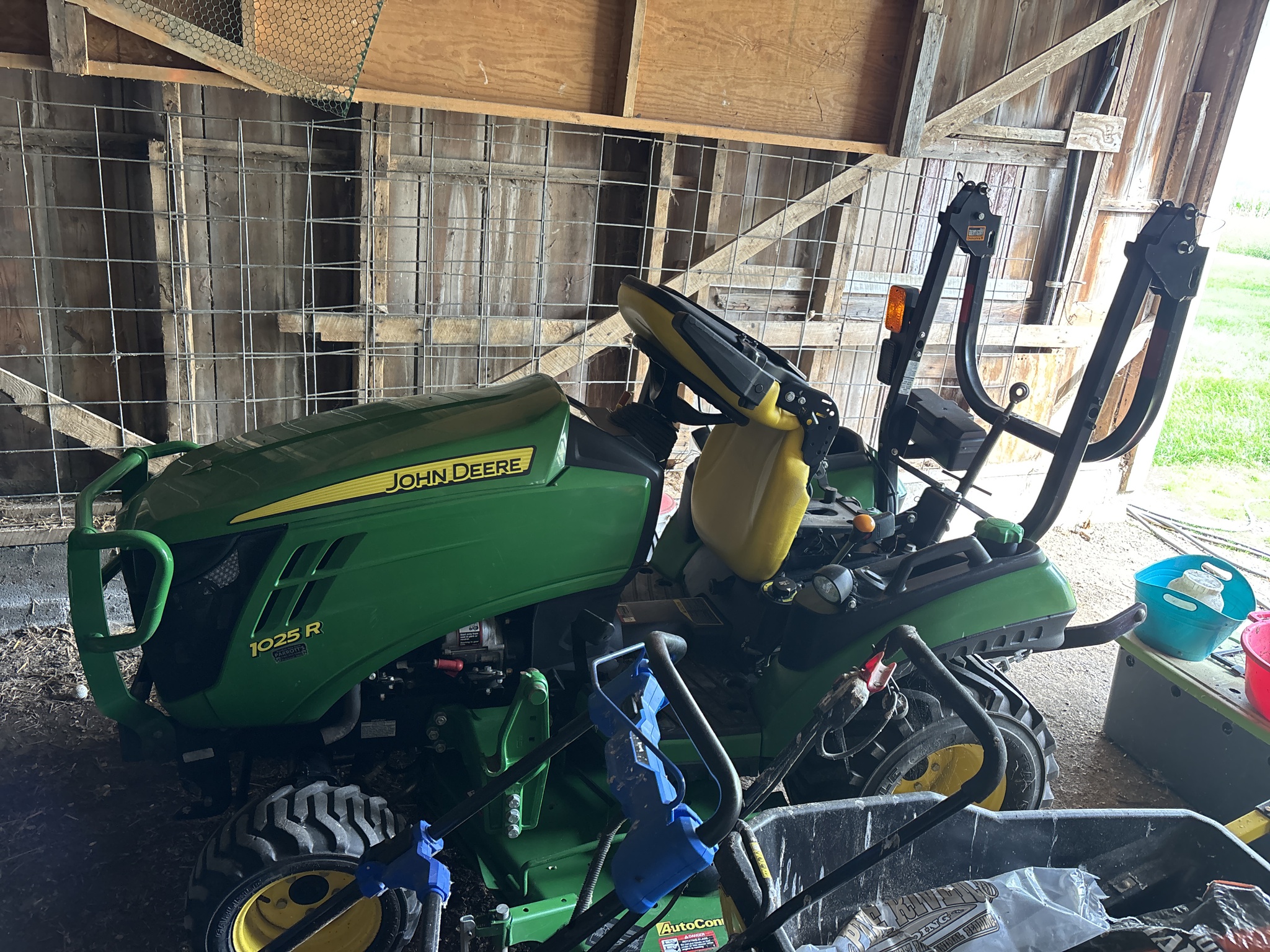 Used 2016 John Deere 1025R Compact Utility Tractors at Koenig Equipment in Anna, OH - PhotoXL15