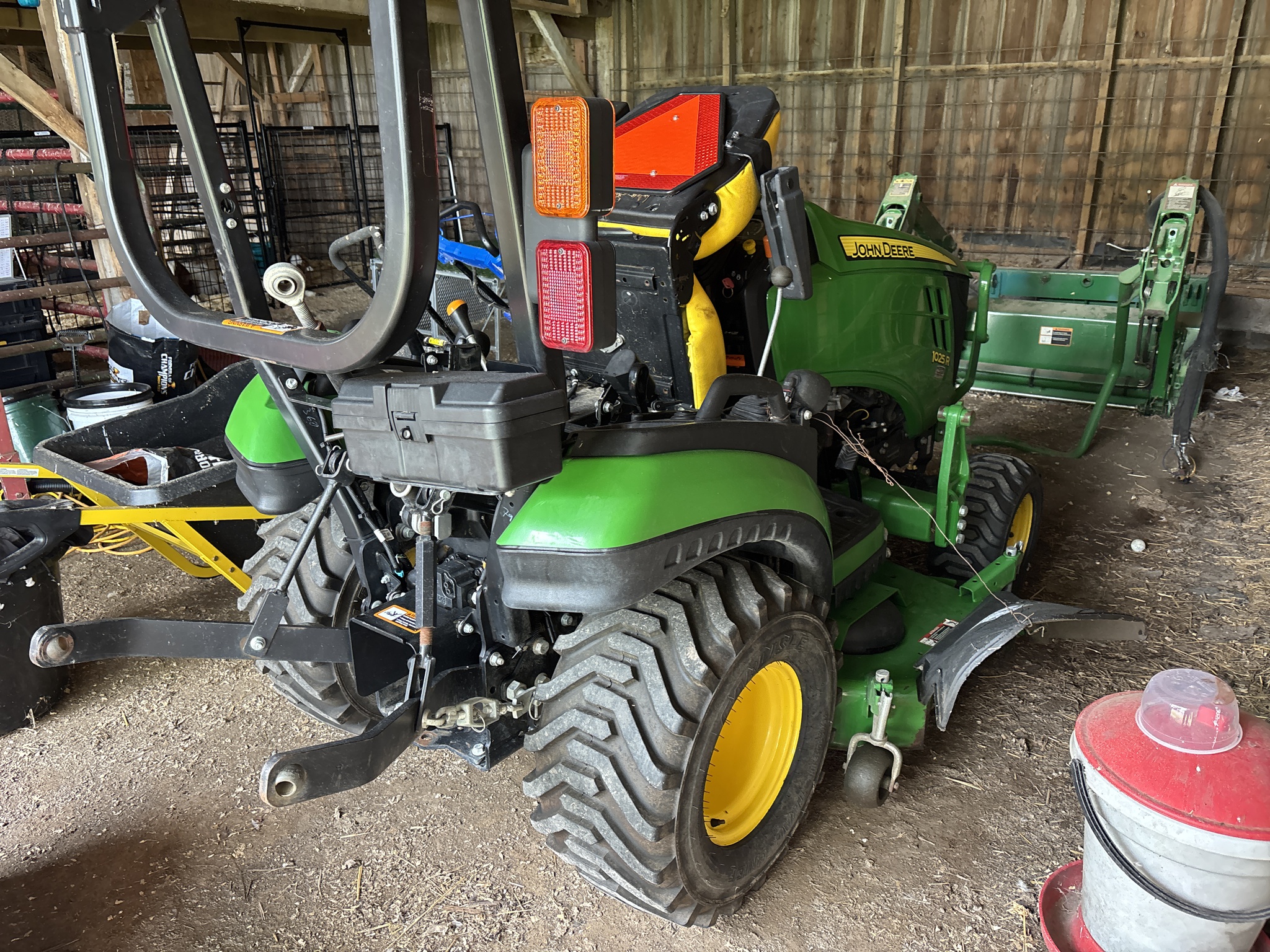 Used 2016 John Deere 1025R Compact Utility Tractors at Koenig Equipment in Anna, OH - PhotoXL26