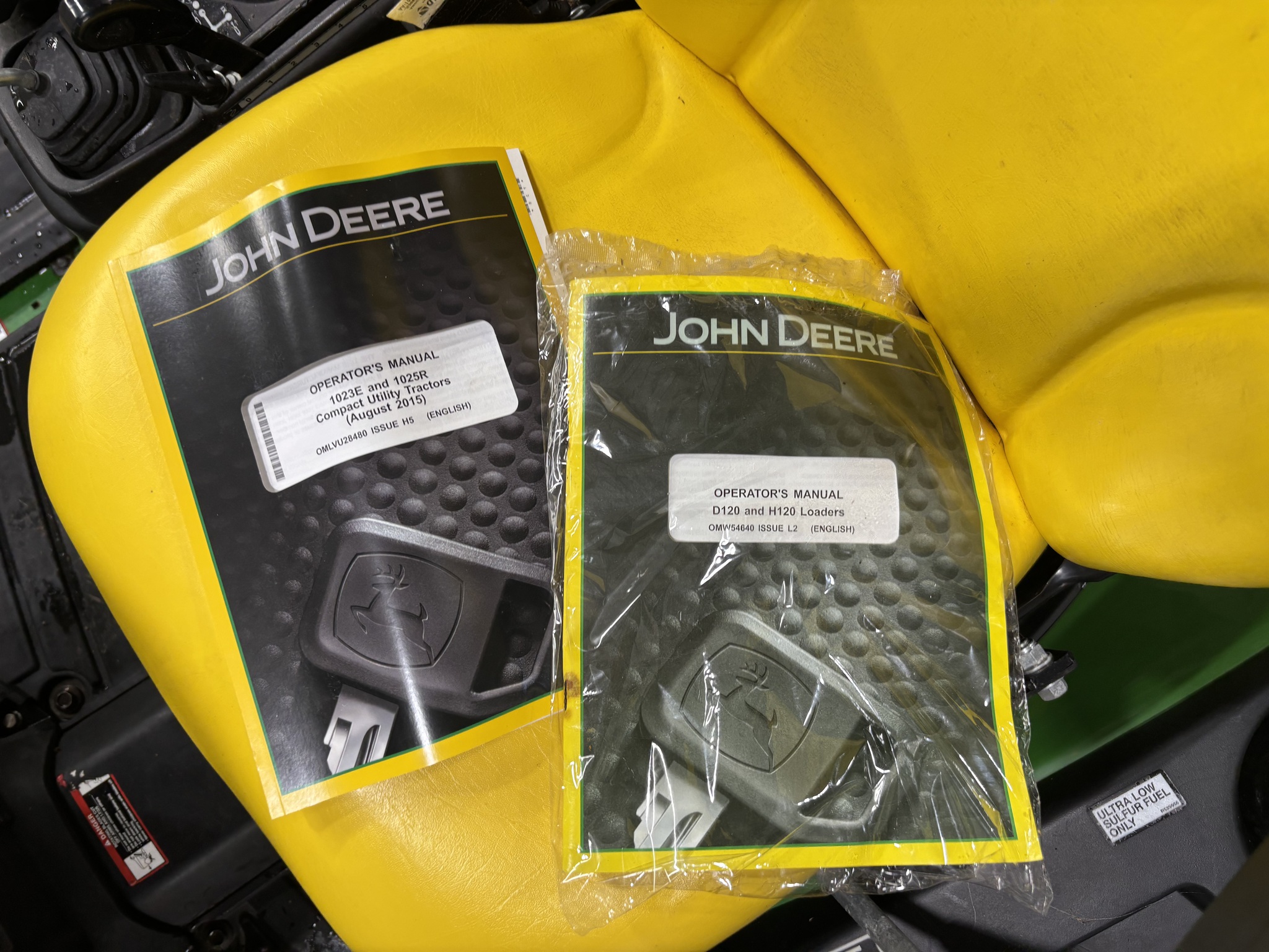 Used 2016 John Deere 1025R Compact Utility Tractors at Koenig Equipment in Botkins, OH - PhotoXL14
