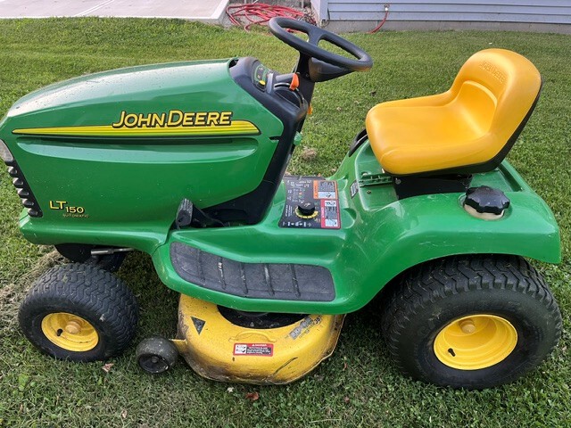 Used -- John Deere LT150 Lawn & Garden Tractors at Koenig Equipment in Greensburg, IN - PhotoXL1