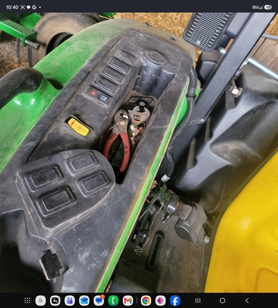 2022 John Deere 4044M (7th thumbnail)