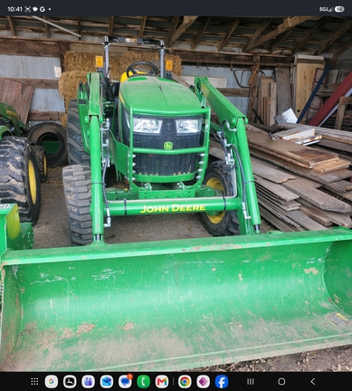 2022 John Deere 4044M (2nd thumbnail)