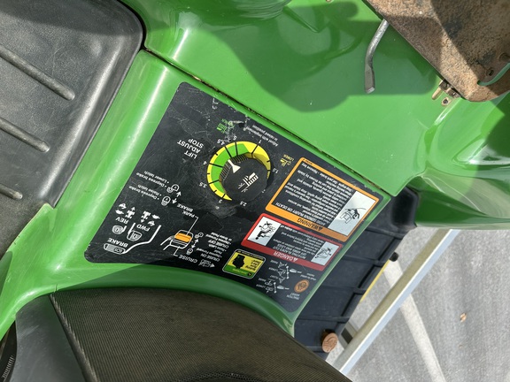 Photo of 2009 John Deere X720