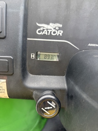 2022 John-Deere TS 4X2