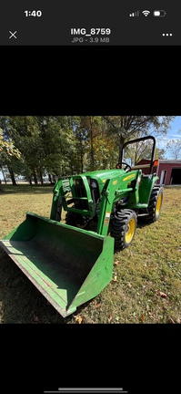 John Deere 3038E