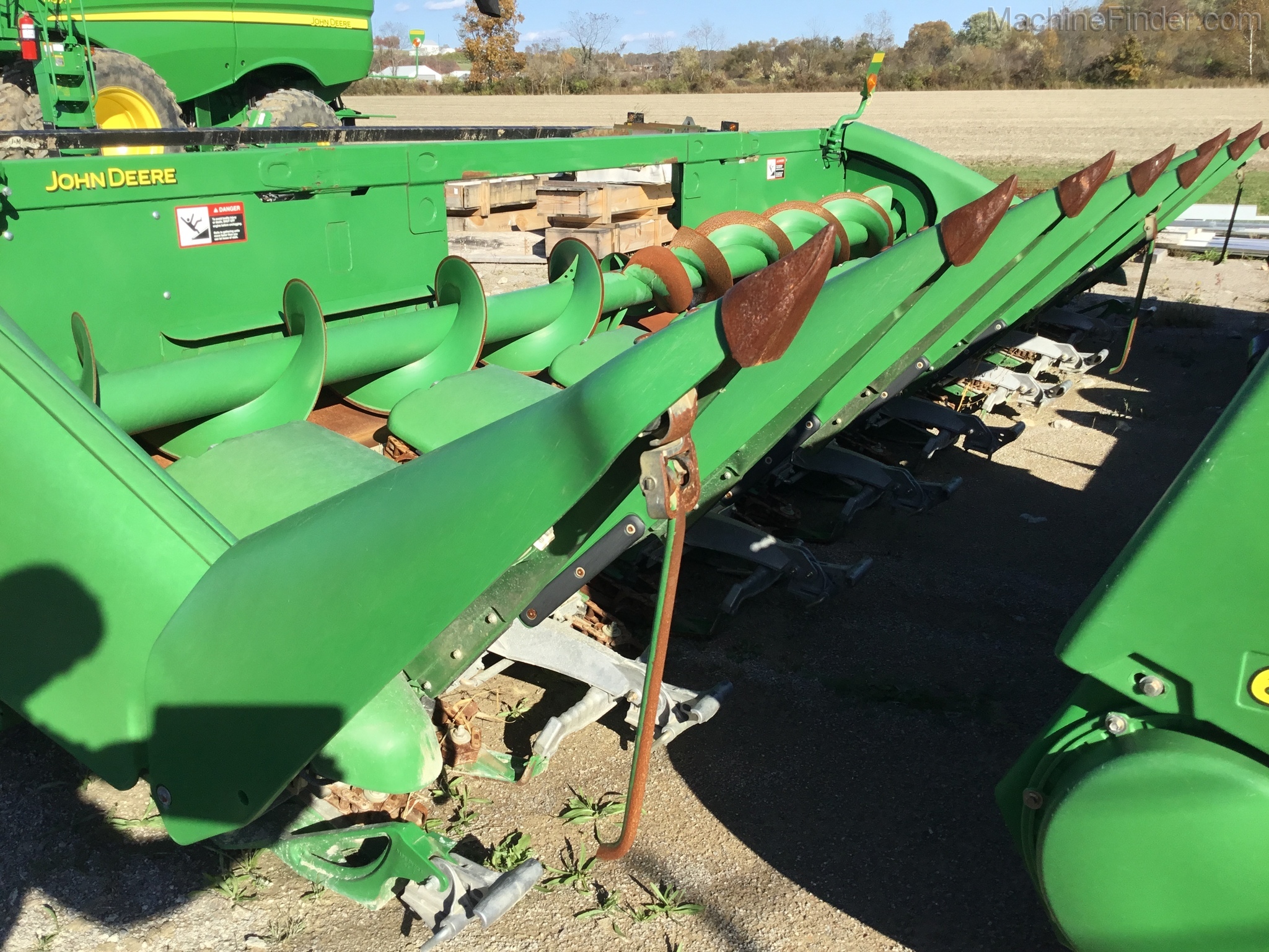 2014 John Deere 608C Image 2