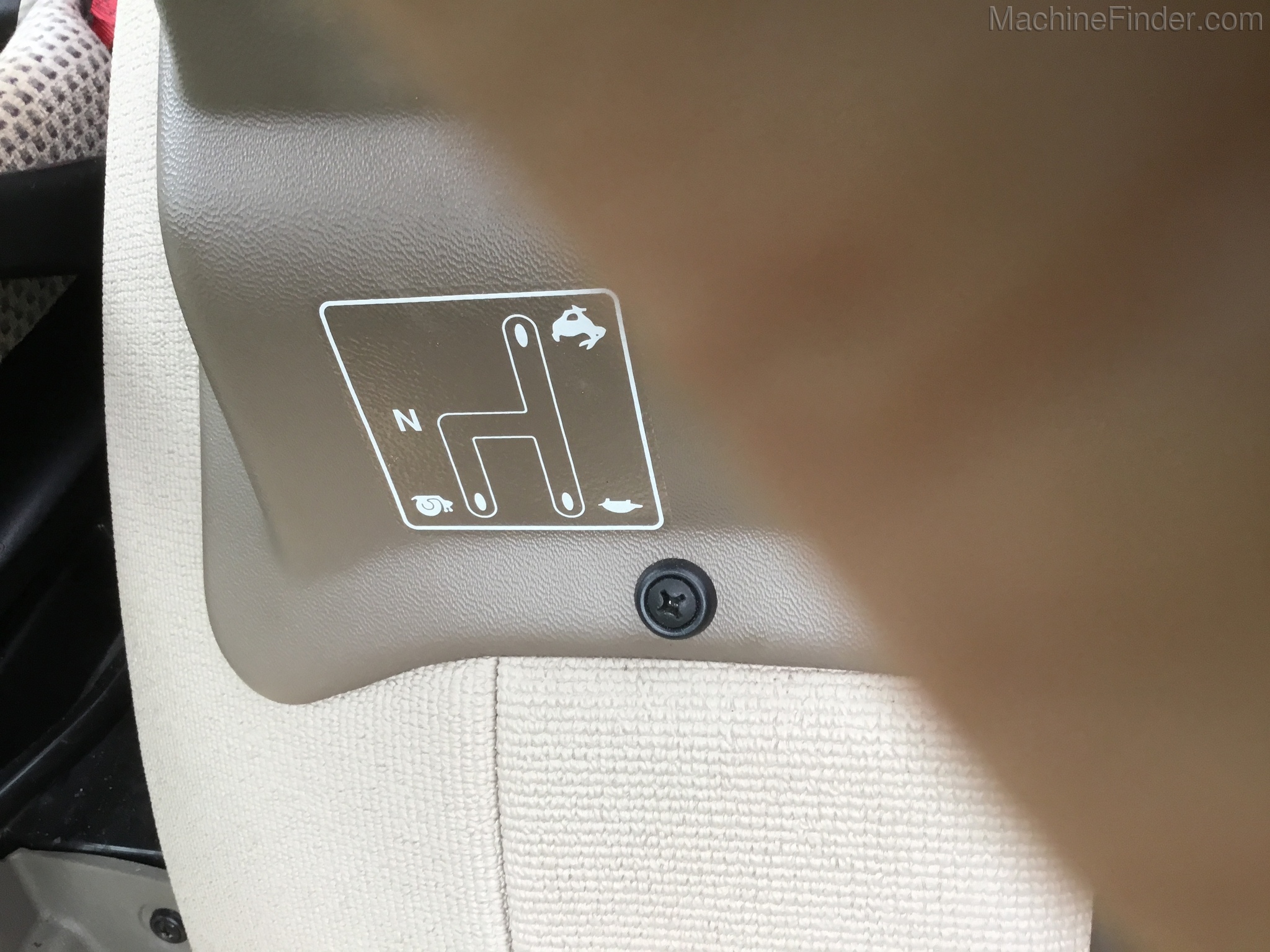 2017 John Deere 5100GN Image 11