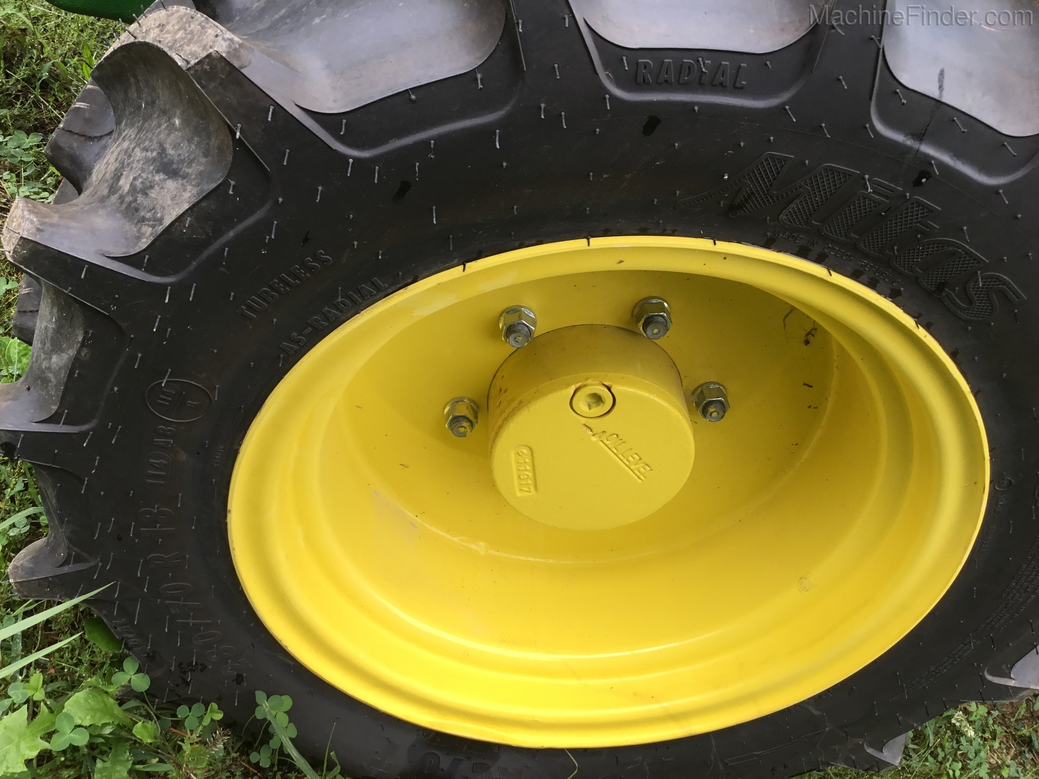 2017 John Deere 5100GN Image 13