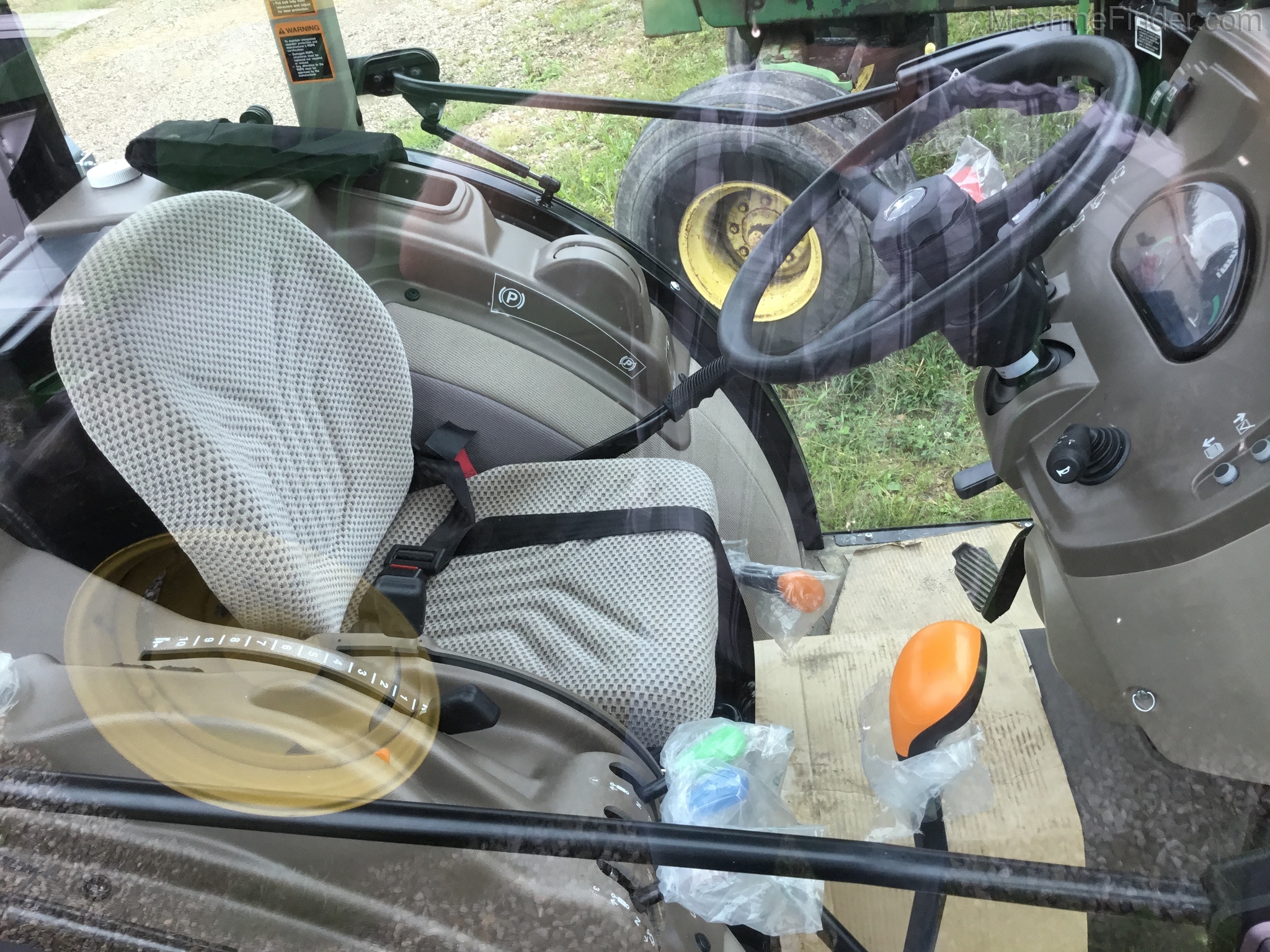 2017 John Deere 5100GN Image 6