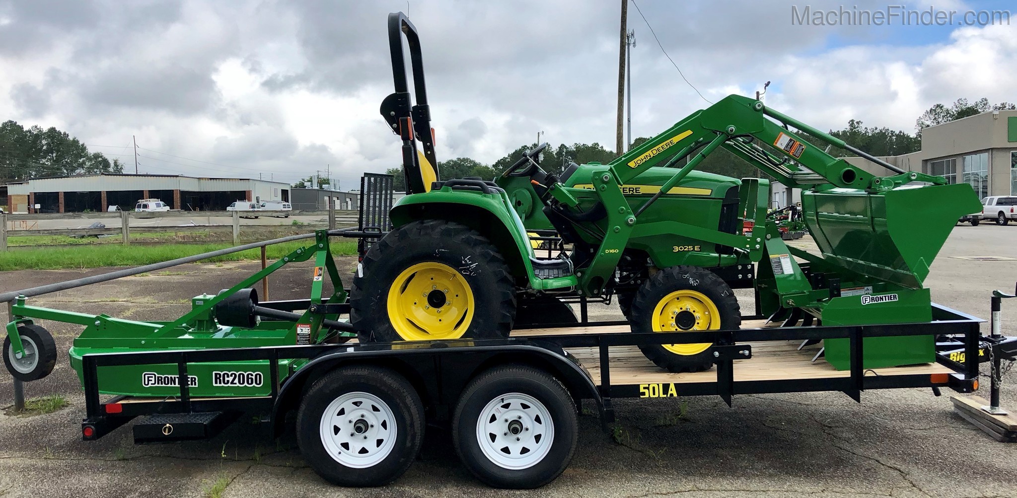 2021 John Deere 3025E Image 4