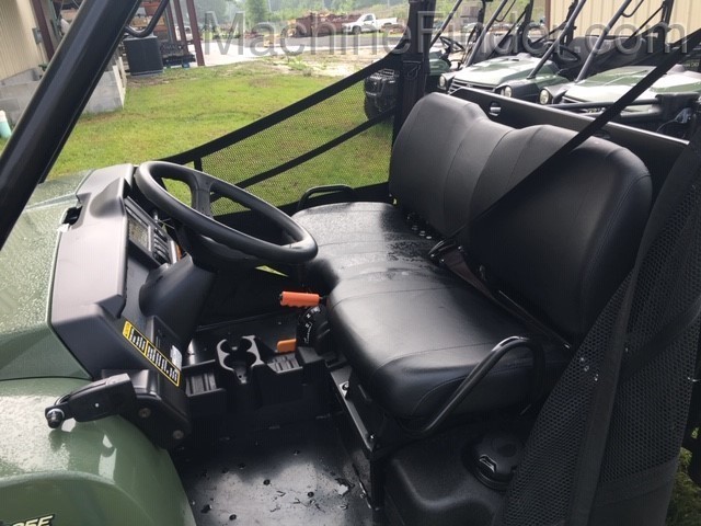 2020 John Deere XUV 825E Image 2