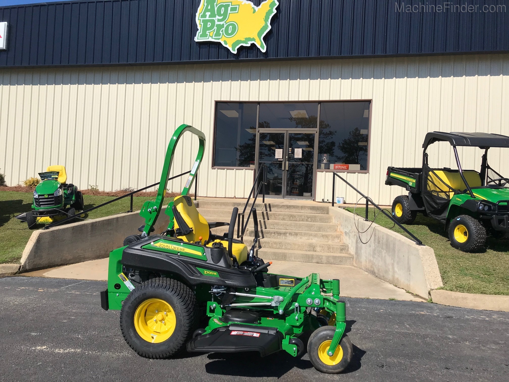 2020 John Deere Z920M Image 1