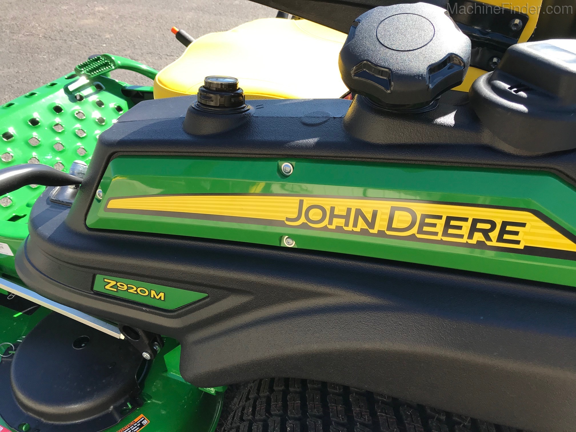 2020 John Deere Z920M Image 9