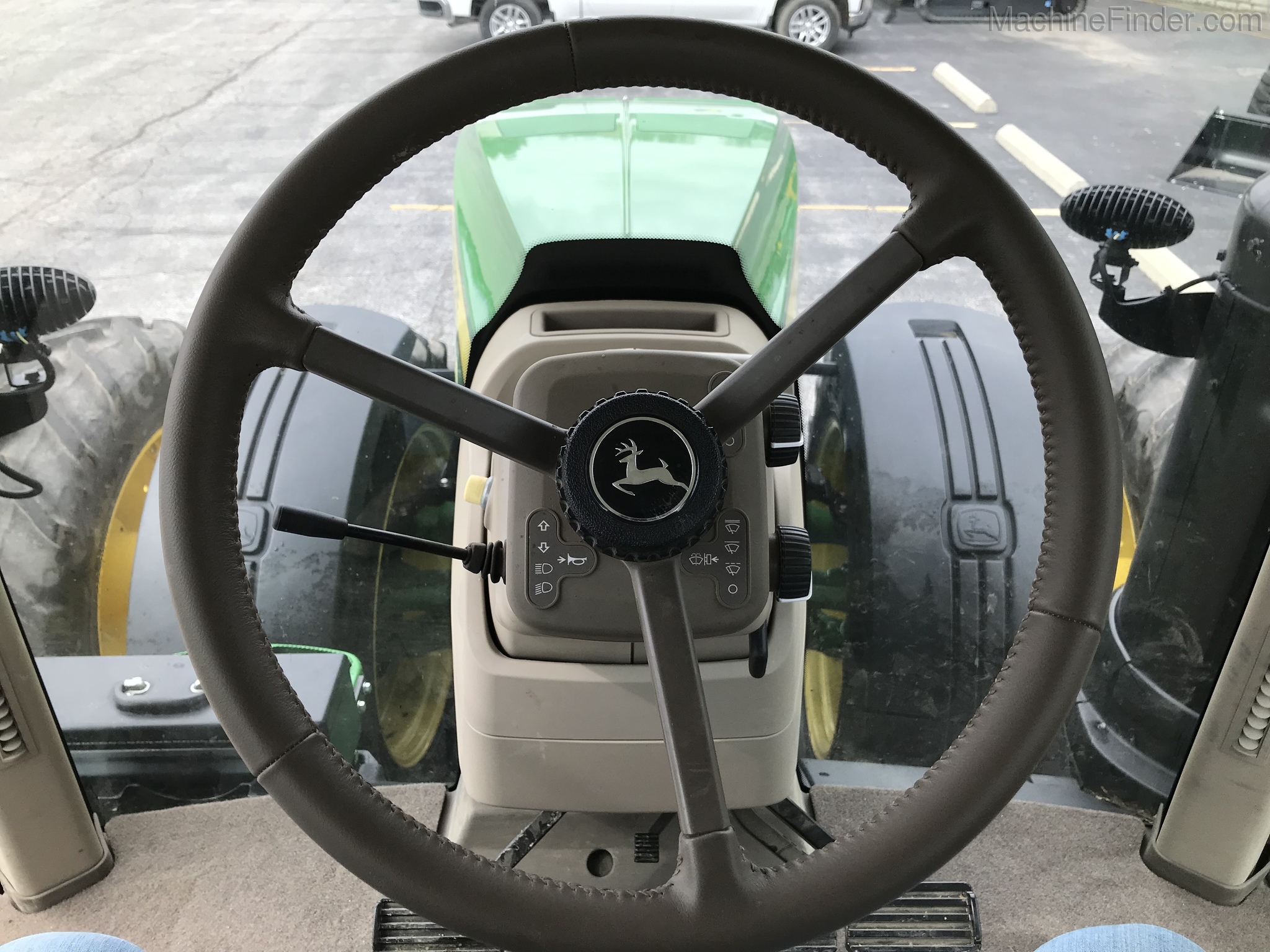 2019 John Deere 8320R Image 35