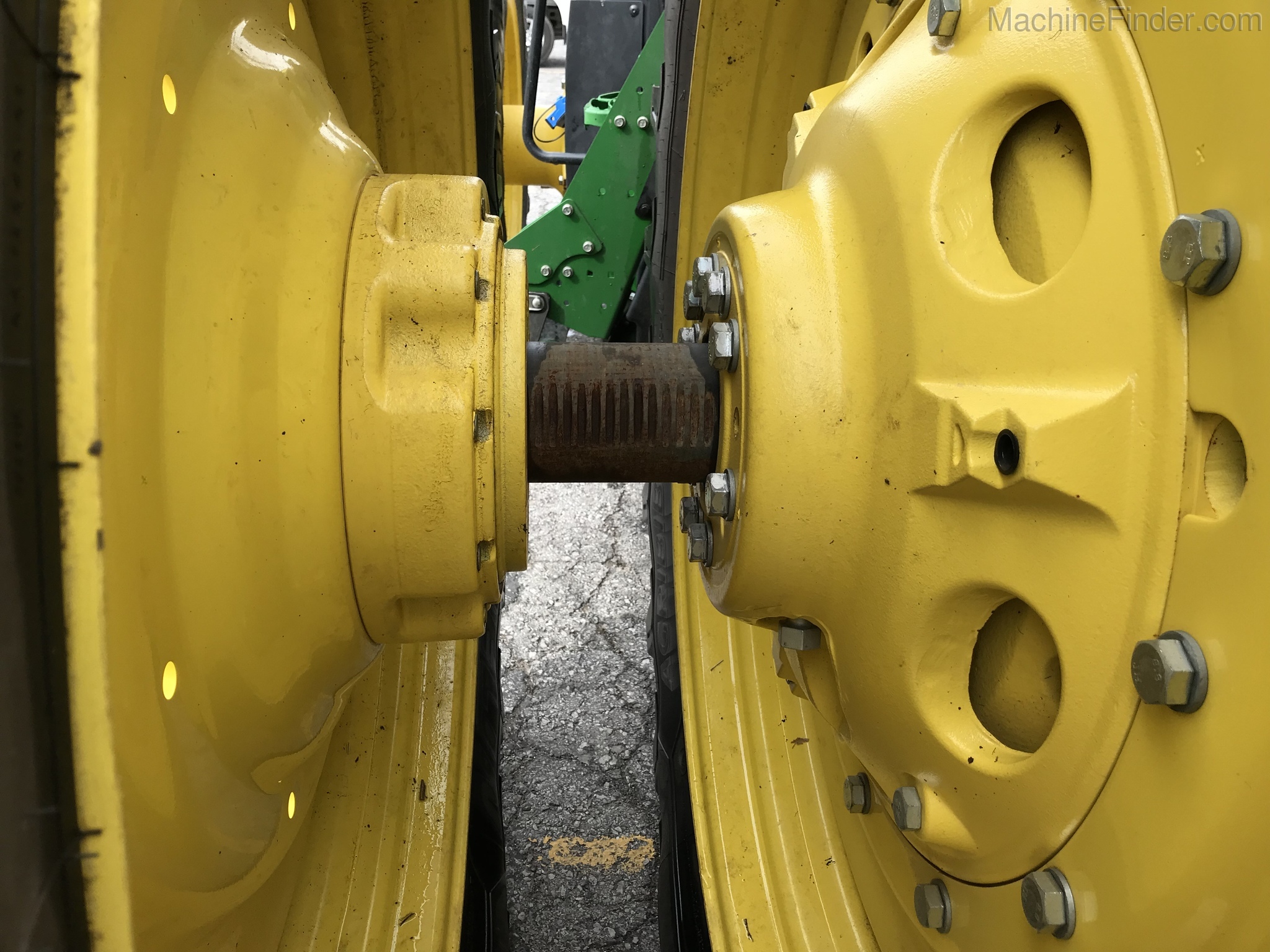 2019 John Deere 8320R Image 15